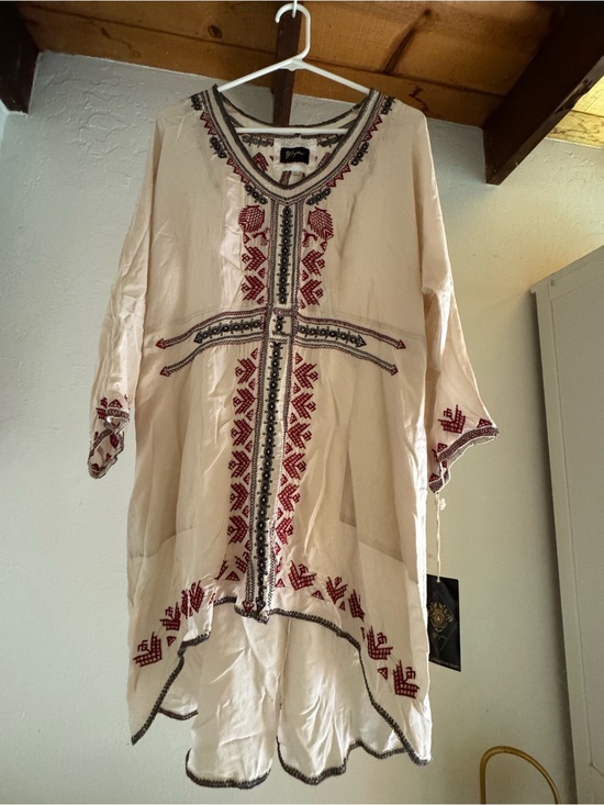 Johnny Was Dresses & Skirts - Johnny Was Biya Embroidered Ivory Tunic with Red & Black Detail